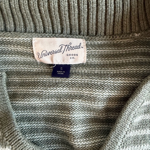Universal Thread Sweater - Picture 2 of 2